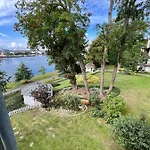 Lage Mit Warnowblick - Großer Balkon, Zwei Schlafzimmer, Aufzug, Stellplatz * Rostock