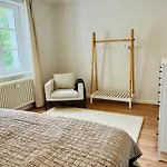 Traumwohnung Mit Stadthafen-Panorama! Zwei Schlafzimmer, Parkplatz