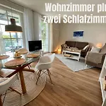 Lage Mit Warnowblick - Großer Balkon, Zwei Schlafzimmer, Aufzug, Stellplatz Apartment Rostock
