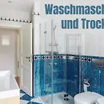 Apartment Lage Mit Warnowblick - Grosser Balkon, Zwei Schlafzimmer, Aufzug, Stellplatz